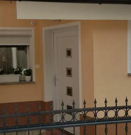 App., Big Terrace, Free Parking & Wifi Appartement *
